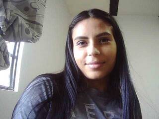 צ'אט וידאו ארוטי devora55