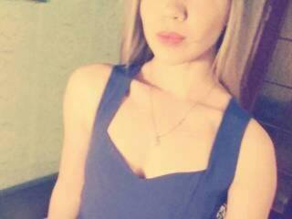 צ'אט וידאו ארוטי devvaaaa