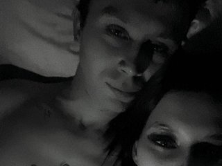 צ'אט וידאו ארוטי Sexy-and-Garry