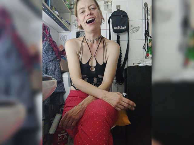 צילומי מסך משודרים SexyMilfMom4VOYERS