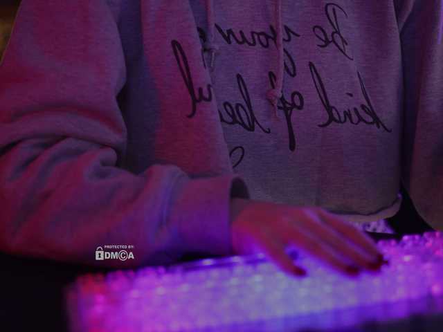 צילומי מסך משודרים D_i_aM