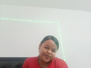 צ'אט וידאו ארוטי dianitha1
