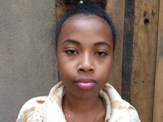 צ'אט וידאו ארוטי Didianah