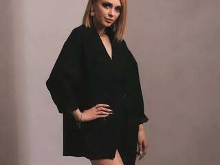 צ'אט וידאו ארוטי Dillza