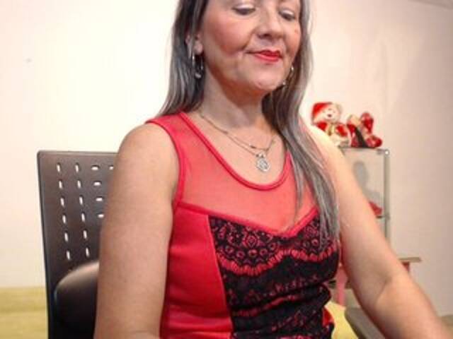 צילומי מסך משודרים SquirtNstyGrl