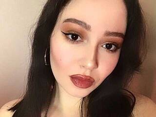 צ'אט וידאו ארוטי DirtyMelody