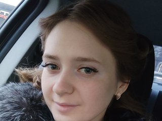 צ'אט וידאו ארוטי Djessi-DI