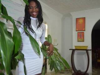 צ'אט וידאו ארוטי DolcePinkPuss