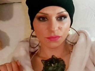 צ'אט וידאו ארוטי DolceVioleta92