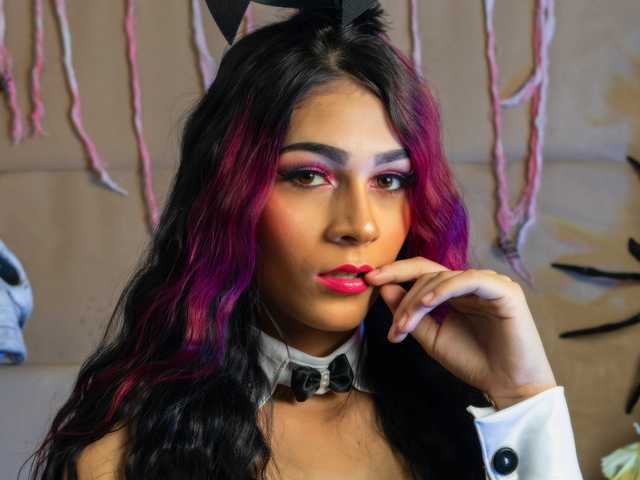 תמונה של הפרופיל dollsquirts