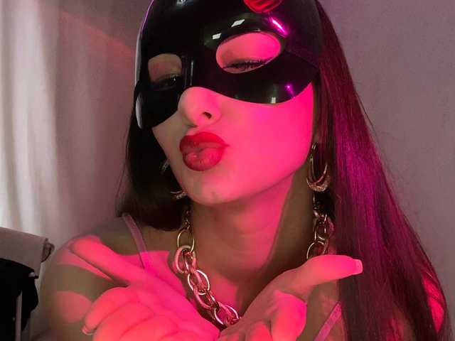 תמונה של הפרופיל DollyxDiva