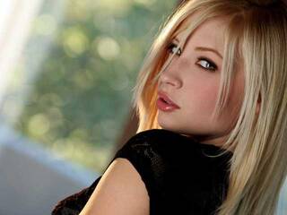 צ'אט וידאו ארוטי dunashaa