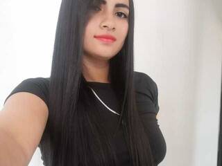 צ'אט וידאו ארוטי dyanaevans