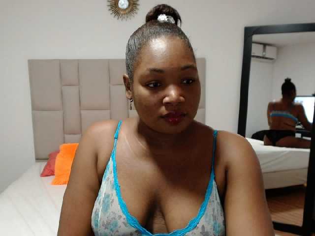 תמונות EbonyCamille I wanna be full naked for youou! 199, we are 142 tokens closer!