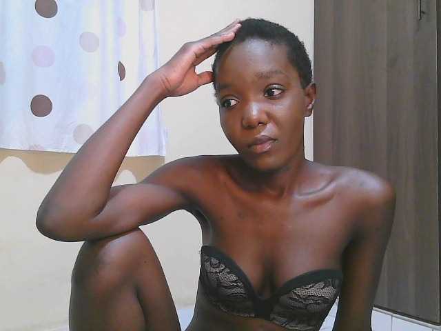 צילומי מסך משודרים Ebonygoddess2