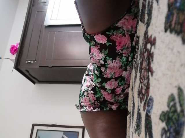 צילומי מסך משודרים EbonyHotTits