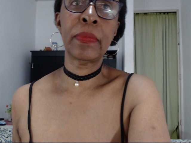 צילומי מסך משודרים ebonymilf