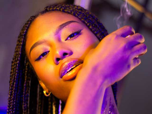 תמונה של הפרופיל Ebonymore06