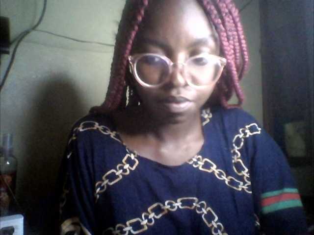 צילומי מסך משודרים Ebonymuse