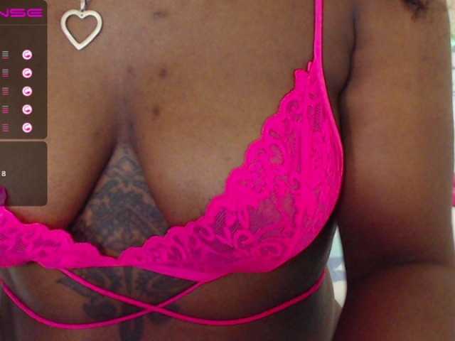 תמונות ebonyscarlet #Ebony #panties #bounce my #boobs / #Topless / Eat my #ass in PVT show! squirt show at goal!! 500tk