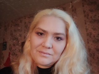 צ'אט וידאו ארוטי Eileen-Milly