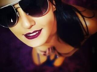 צ'אט וידאו ארוטי elasmith