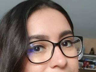 צ'אט וידאו ארוטי ElaVanderbilt