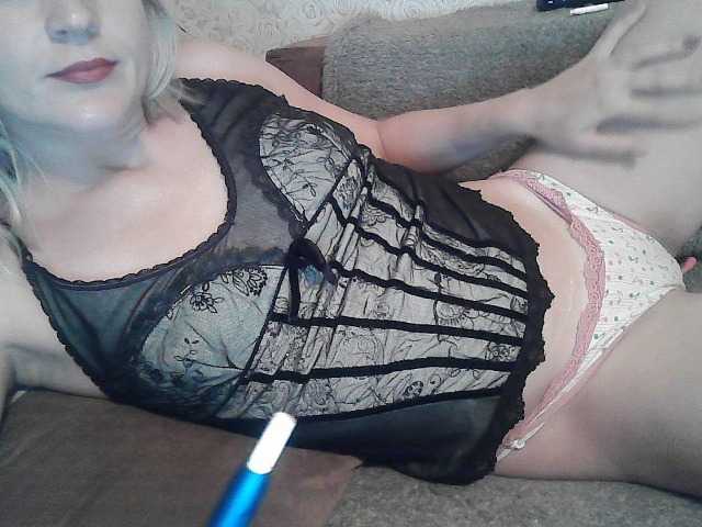 צילומי מסך משודרים ElegantBlonda