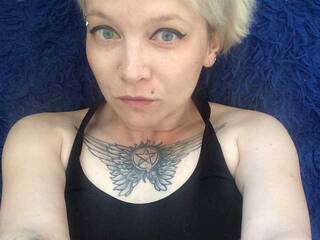 צ'אט וידאו ארוטי ElenaError