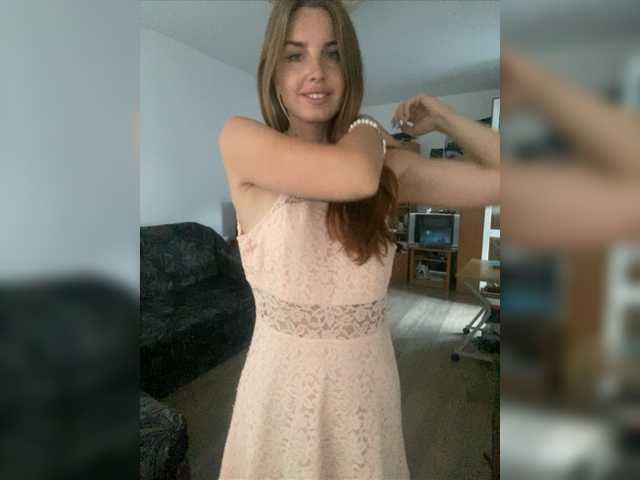 צילומי מסך משודרים ElenaStrawberry