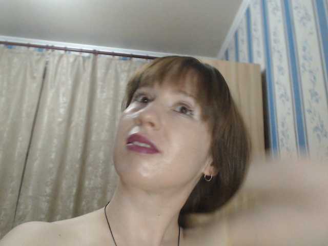 תמונות ElenSquaw I know English, we can talk. Show in private chat. You are welcome