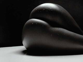 צ'אט וידאו ארוטי Elifersharon