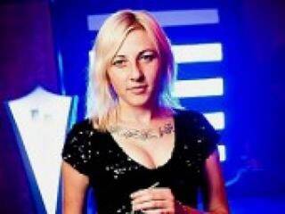 צ'אט וידאו ארוטי elinka20