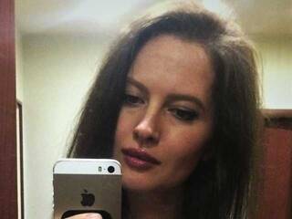 צ'אט וידאו ארוטי Elinn1