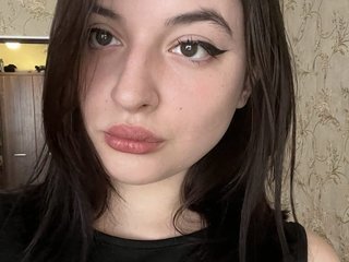 צ'אט וידאו ארוטי ElisaAniston