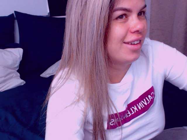 צילומי מסך משודרים EliseTyler