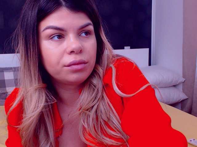 צילומי מסך משודרים EliseTyler