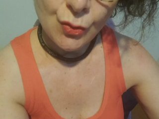 צ'אט וידאו ארוטי ElitalianMilf