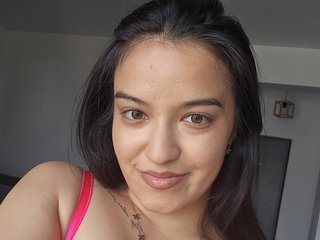 צ'אט וידאו ארוטי Eliyen