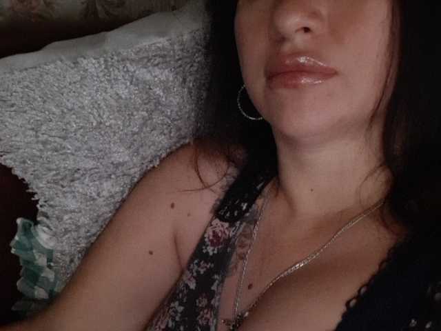 צילומי מסך משודרים ElizabetDior