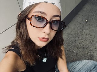 צ'אט וידאו ארוטי ElizaDarleen