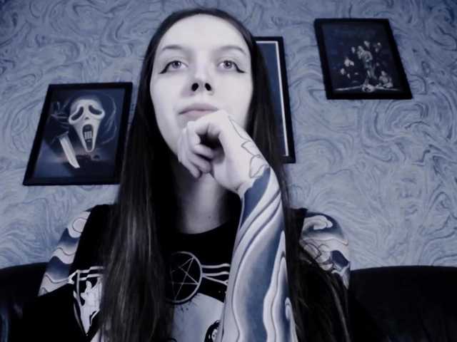 צילומי מסך משודרים EllaDark