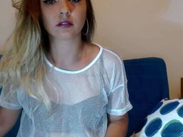 צילומי מסך משודרים EllaDesiree