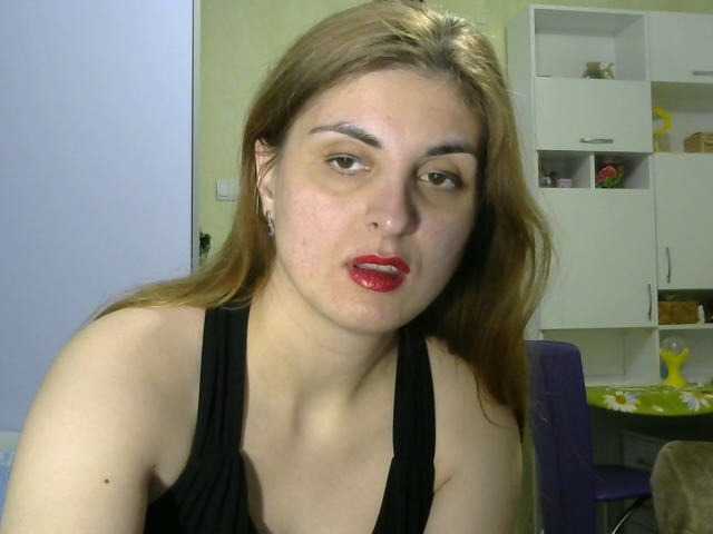 תמונות EllenLaPeach Hi all. I'm new here. Opened for new. My goal is hot dance