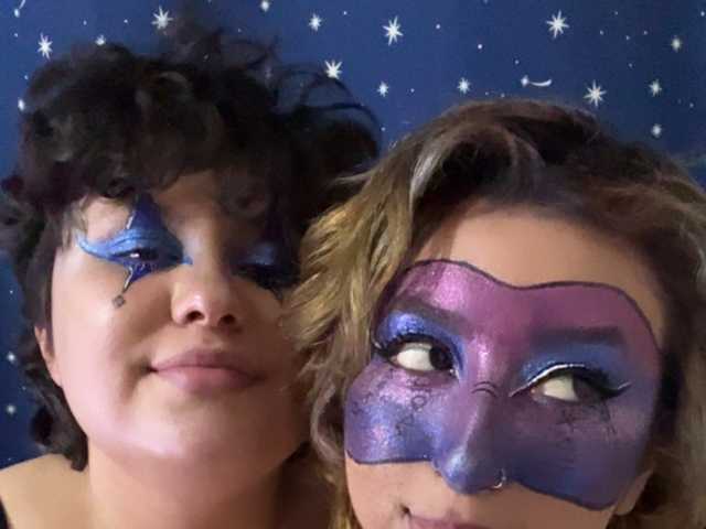 תמונה של הפרופיל Ellie-Raven