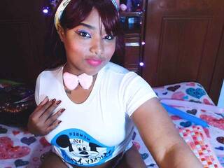 צ'אט וידאו ארוטי ellieDverall