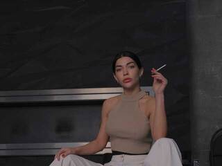 צ'אט וידאו ארוטי EllisMoor