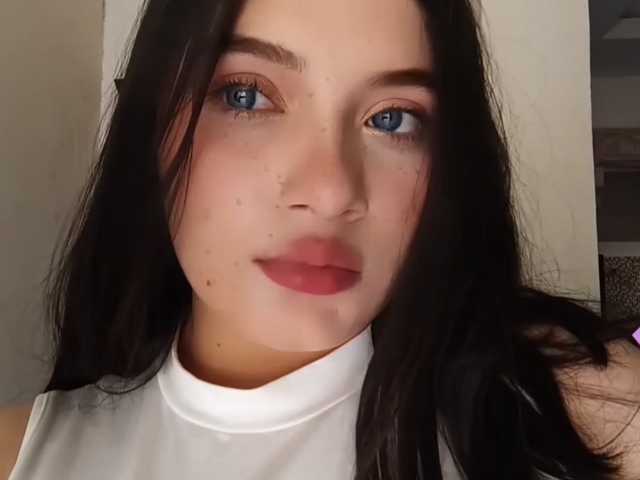 תמונה של הפרופיל EloodieCollins