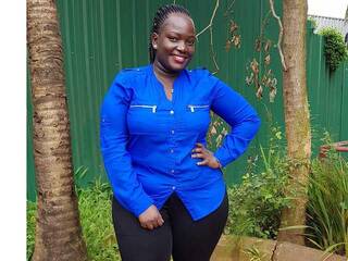 צ'אט וידאו ארוטי EltonBlair