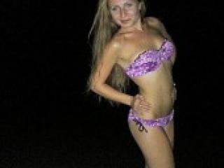 צ'אט וידאו ארוטי elvira22